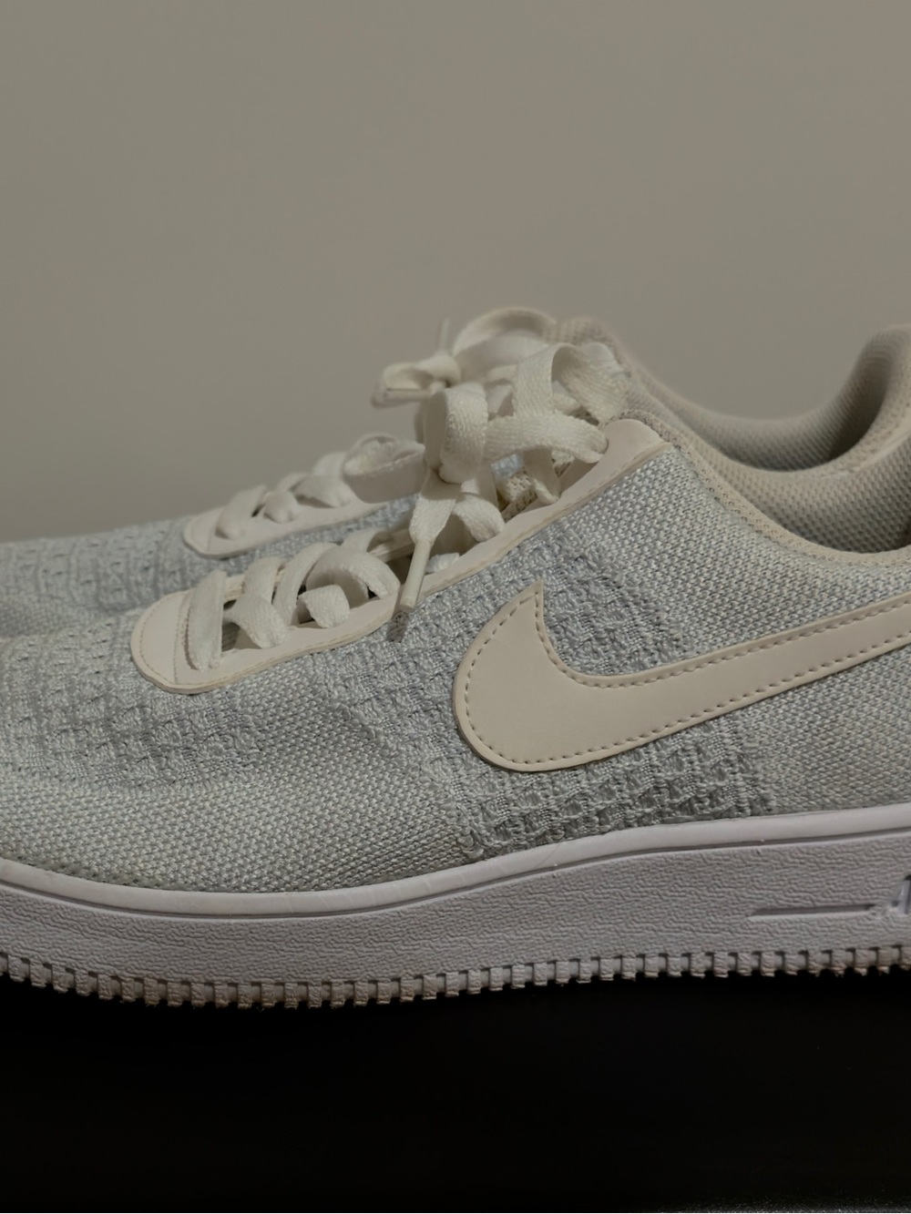 Nike Air Force 1 White FlyKnit 2.0 Low-Sneakers